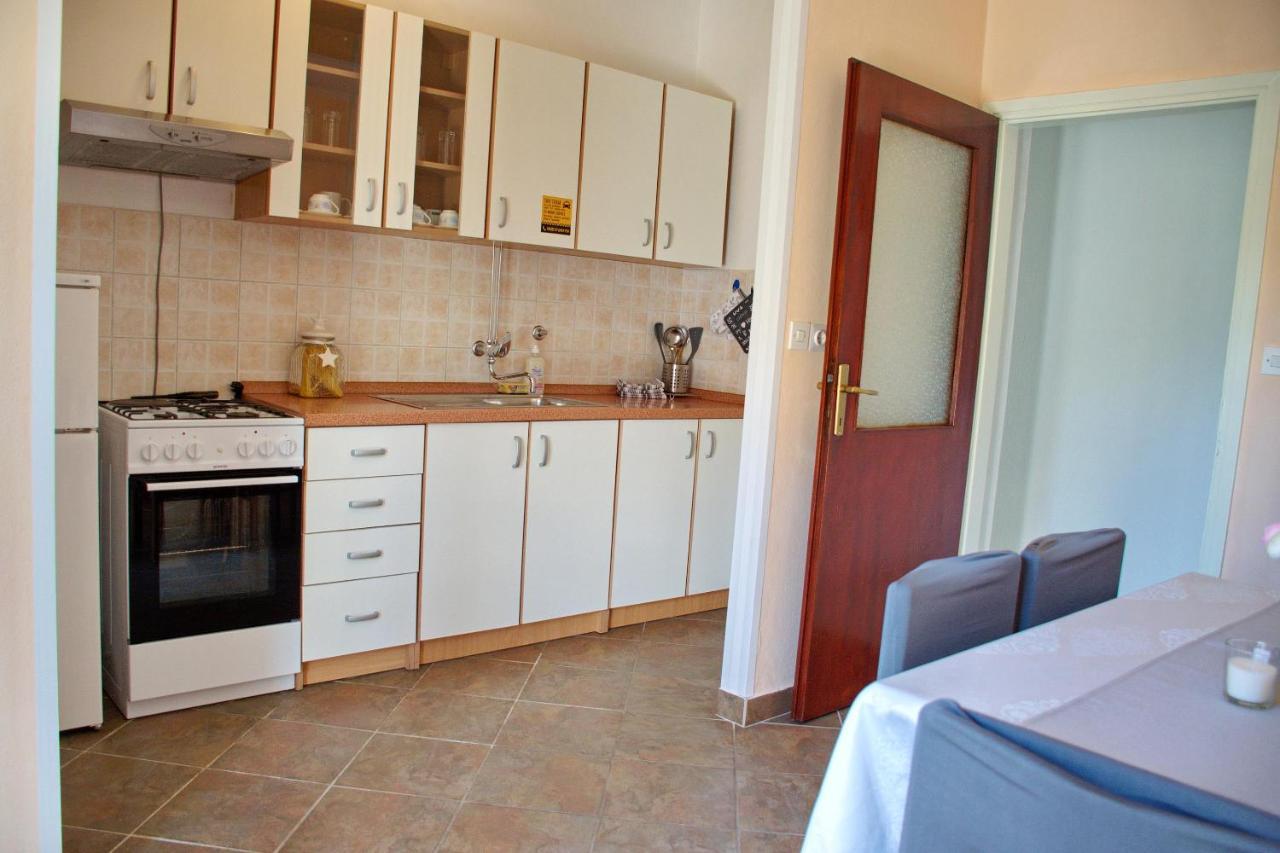 Two Bedroom Apartments Elvira Novalja Ngoại thất bức ảnh