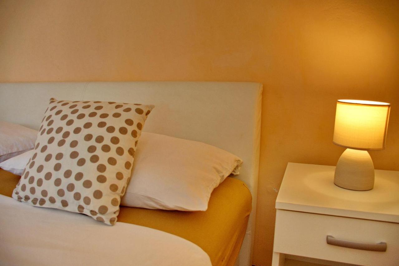 Two Bedroom Apartments Elvira Novalja Ngoại thất bức ảnh