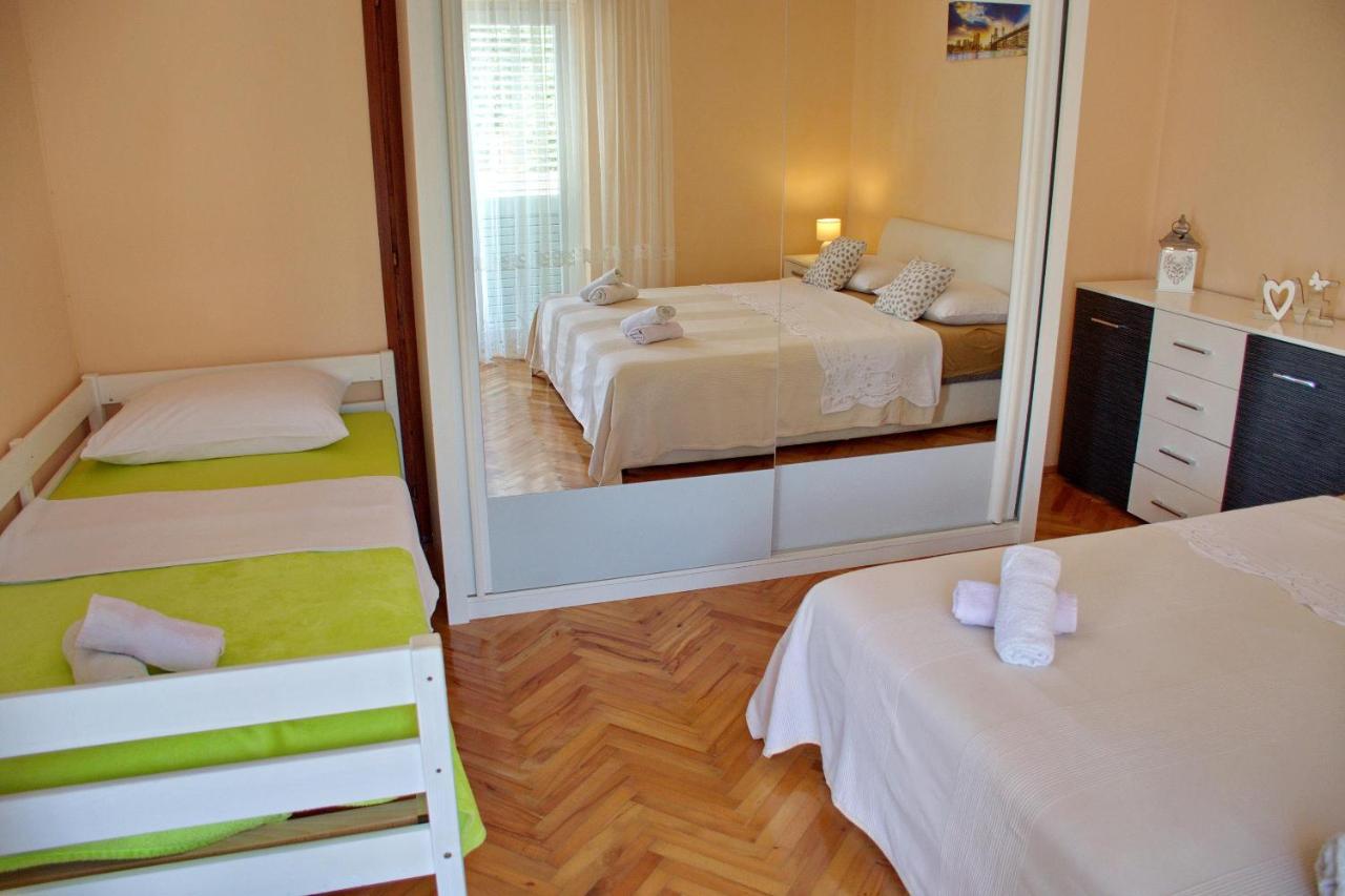 Two Bedroom Apartments Elvira Novalja Ngoại thất bức ảnh