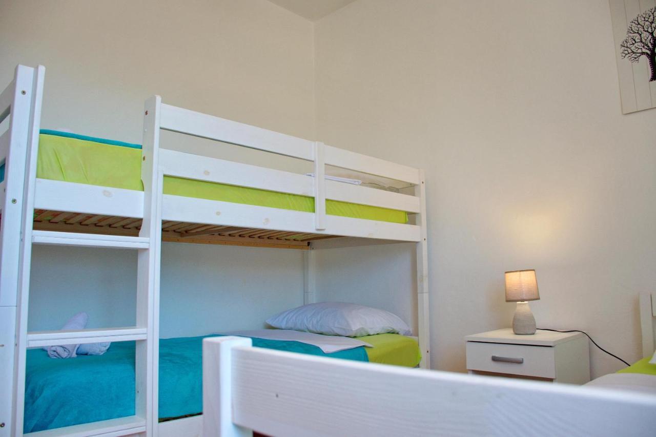 Two Bedroom Apartments Elvira Novalja Ngoại thất bức ảnh