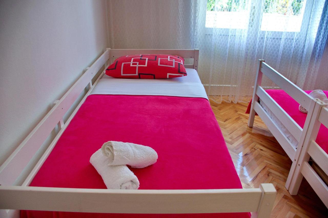 Two Bedroom Apartments Elvira Novalja Ngoại thất bức ảnh