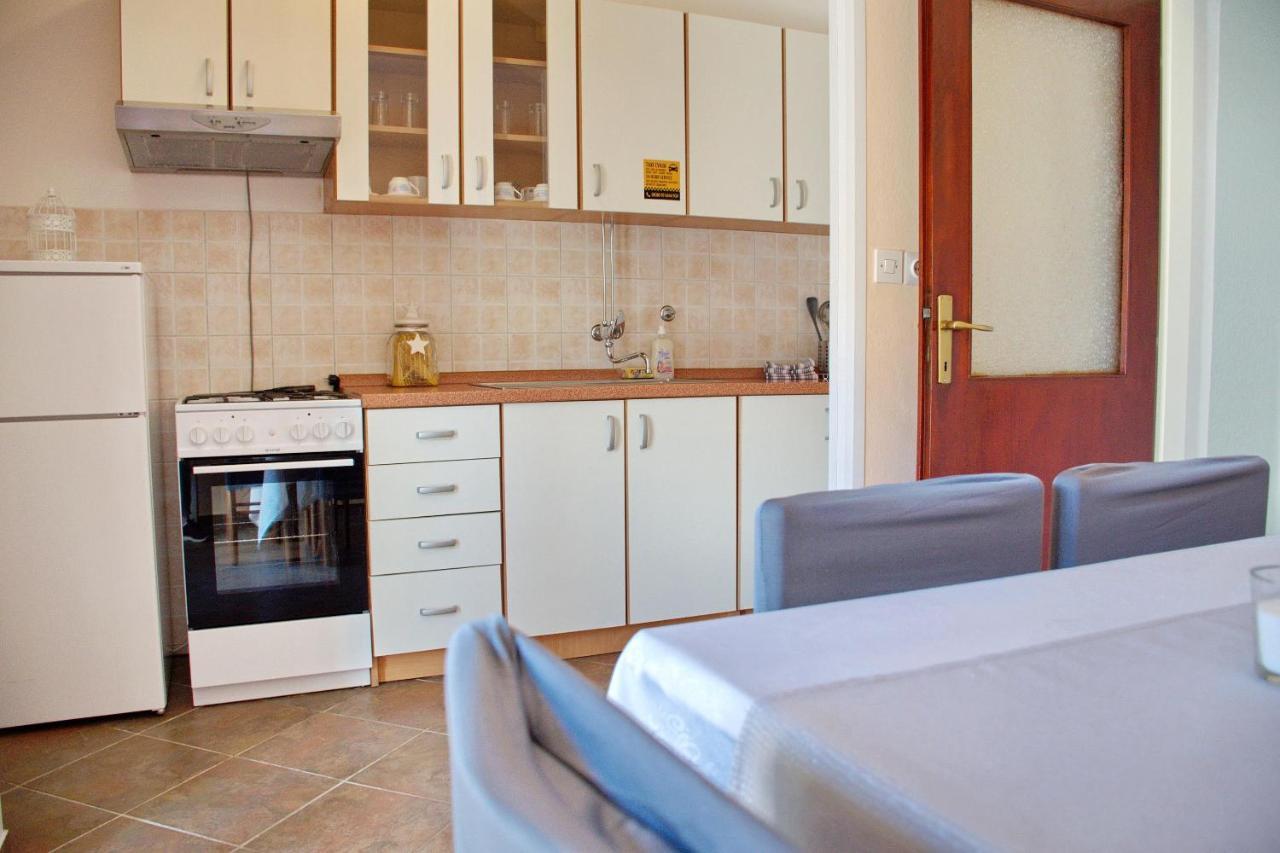 Two Bedroom Apartments Elvira Novalja Ngoại thất bức ảnh