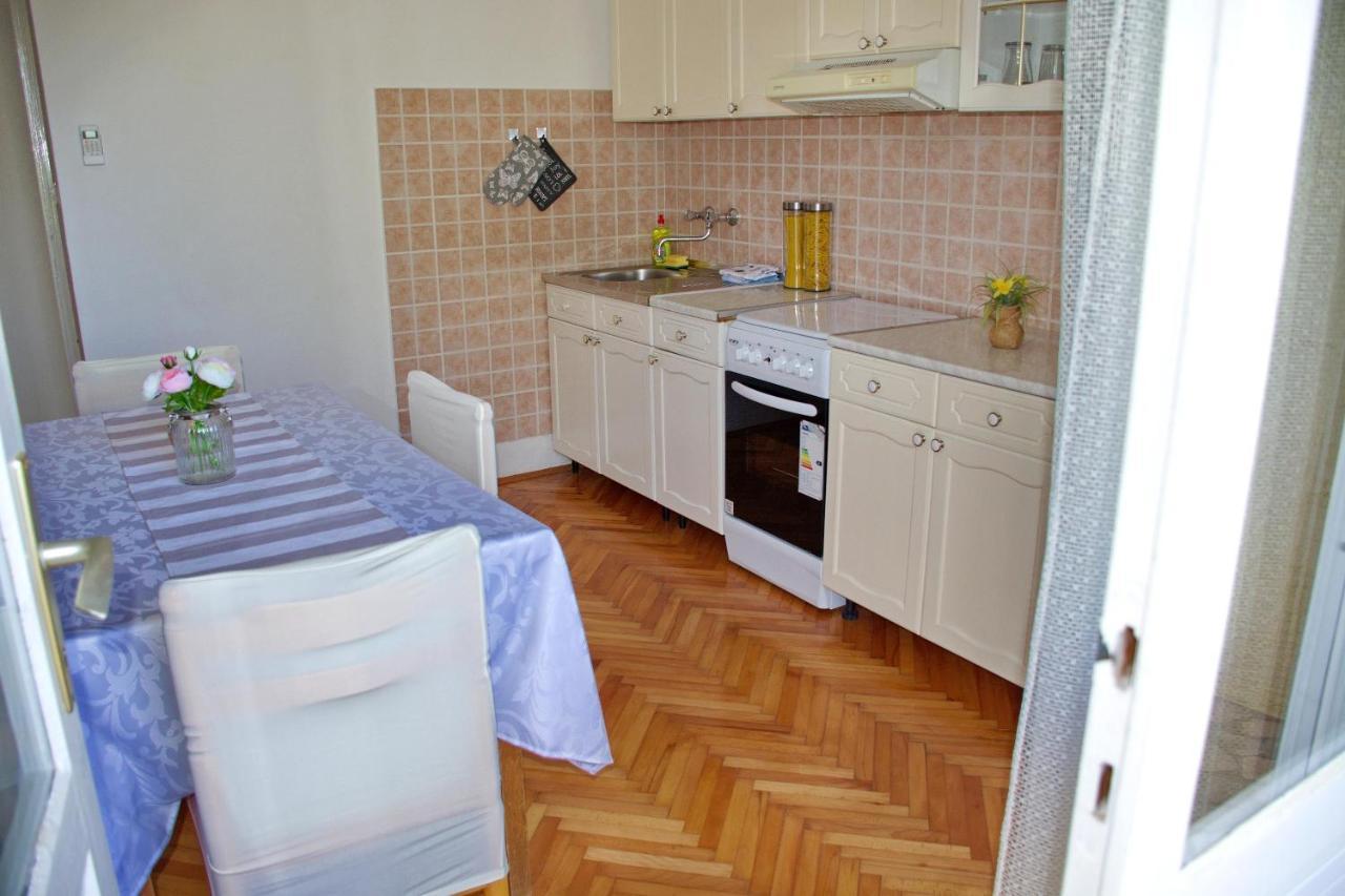 Two Bedroom Apartments Elvira Novalja Ngoại thất bức ảnh