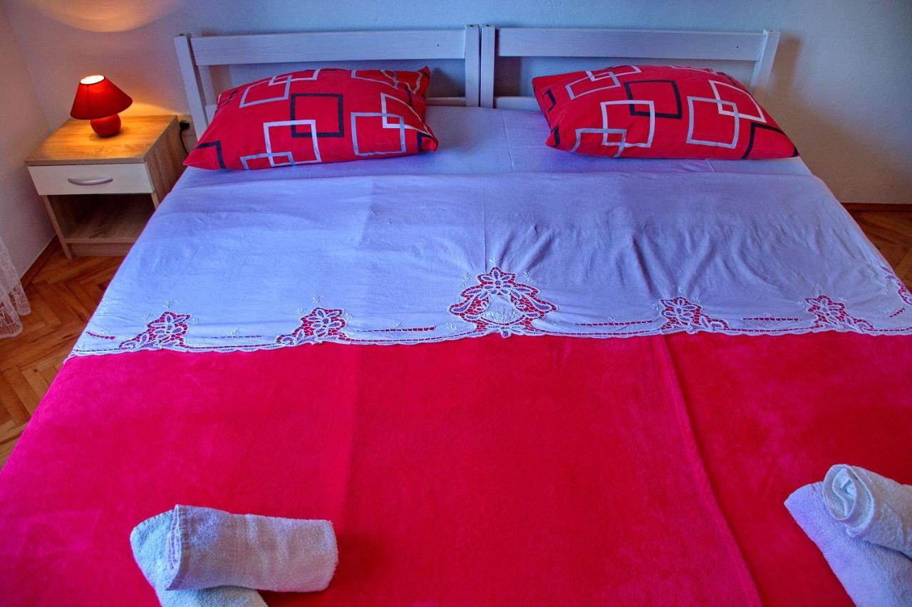 Two Bedroom Apartments Elvira Novalja Ngoại thất bức ảnh