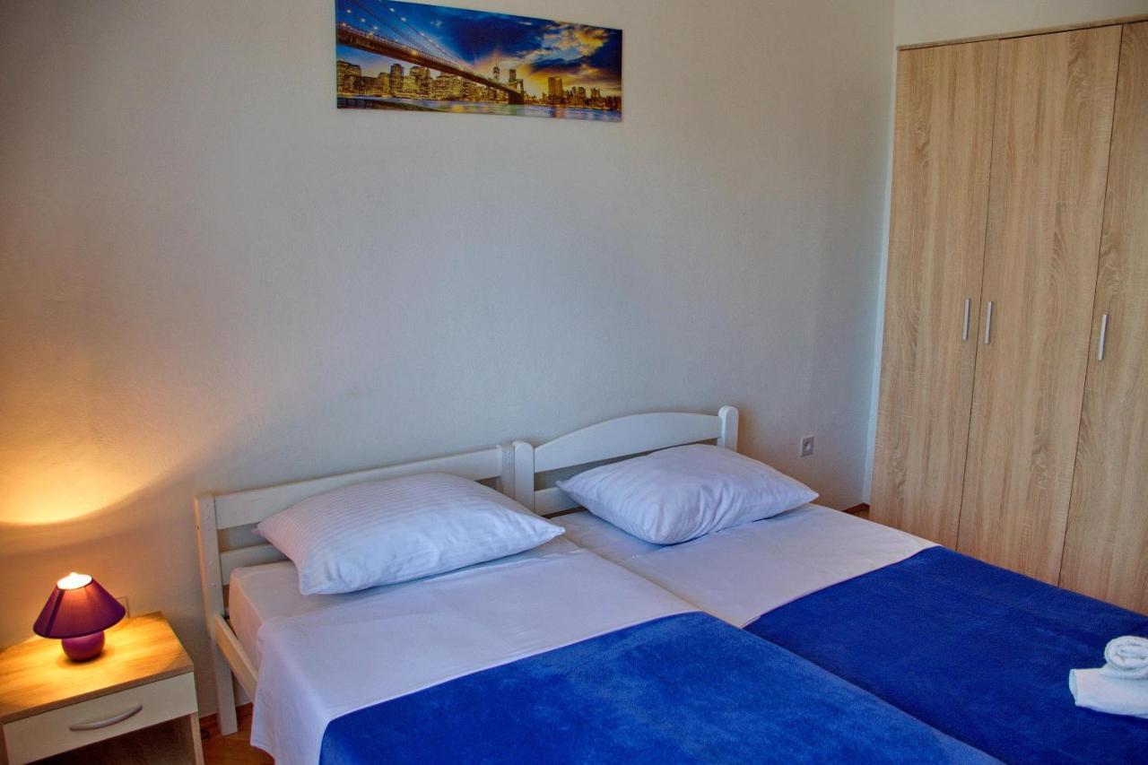 Two Bedroom Apartments Elvira Novalja Ngoại thất bức ảnh