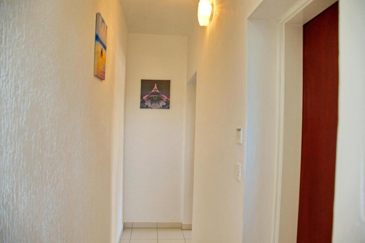 Two Bedroom Apartments Elvira Novalja Ngoại thất bức ảnh